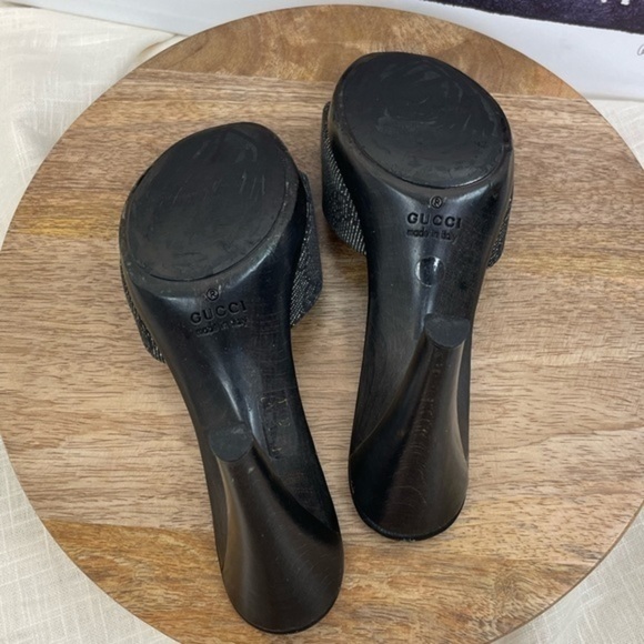 AUTHENTIC Y2K Gucci size 34 GG monogram Denim Wood Mule Heels - Picture 4 of 9